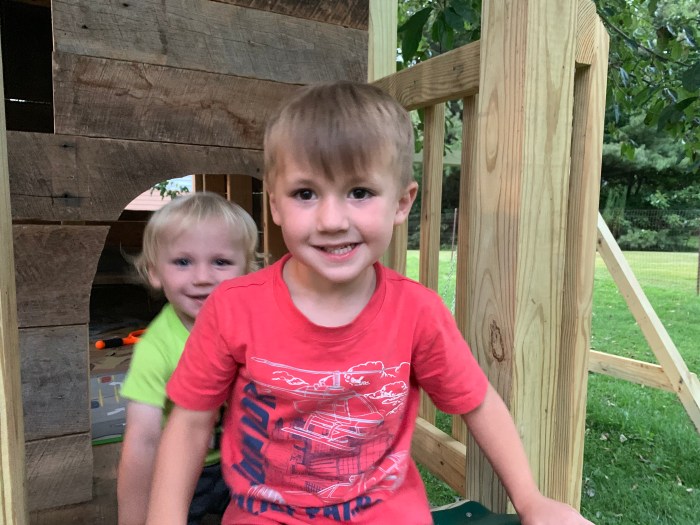 7592D0B8-A55D-4E54-B530-60B7B457B638